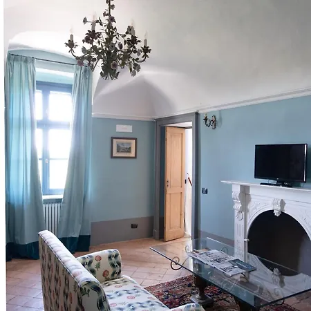 Pampucet, In Monferrato Villa *