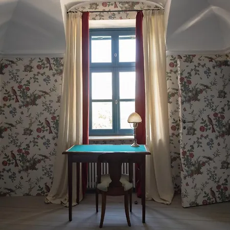 Pampucet, In Monferrato Villa