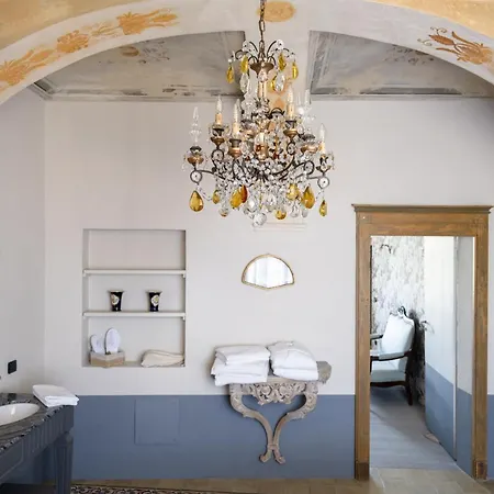 Pampucet, In Monferrato Villa *